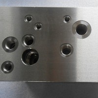 供應各類液壓閥塊和液壓配件加工