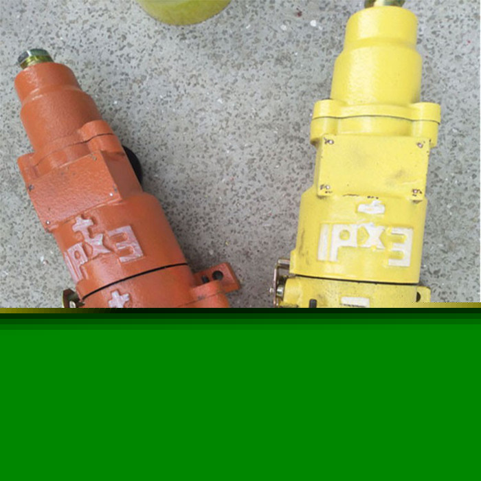 DCB3-130/220礦用隔爆型插銷連接器*
