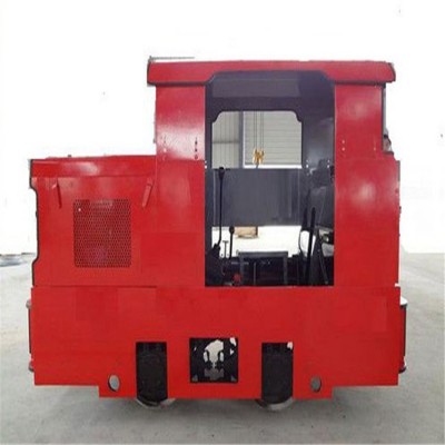 CG3.0/600型礦用防爆柴油牽引機(jī)車，